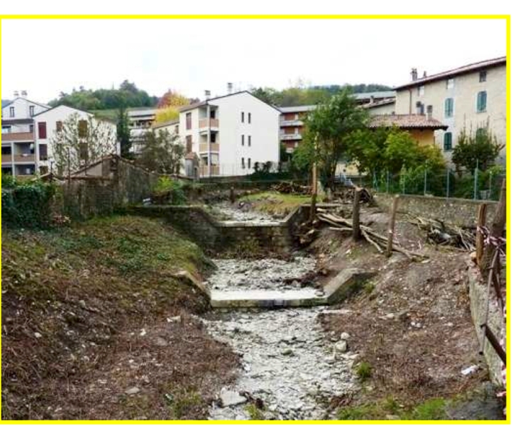 Alpini puliscono rio montà3